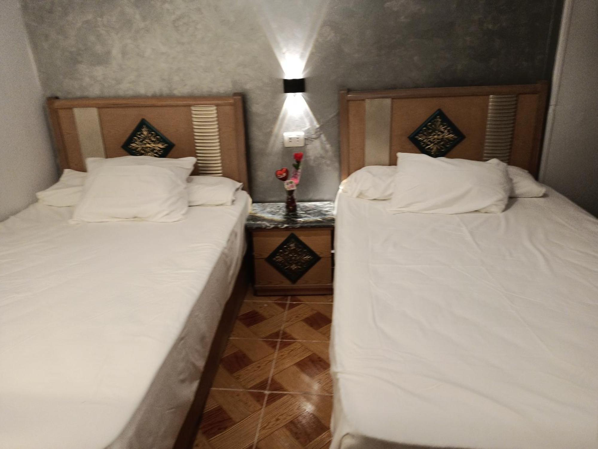 Horus Pyramids View Inn *